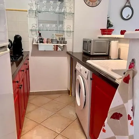 Joli Studio Tout Confort Proche Toutes Commodites Dans Residence Calme LʼÎle-Rousse Exterior foto
