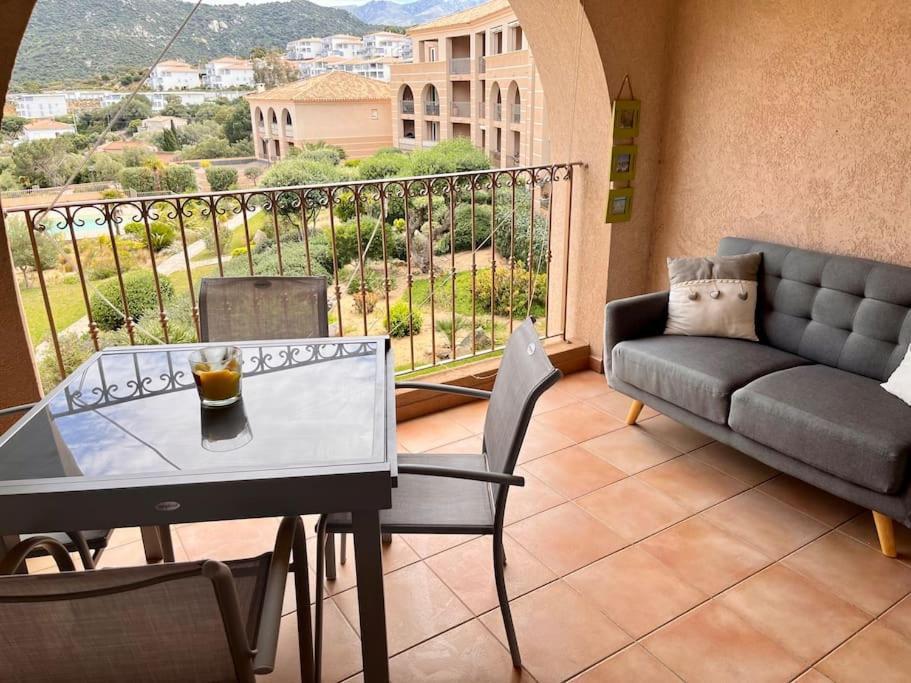 Apartment Joli Confort Proche Toutes Commodites Dans Calme LʼÎle-Rousse